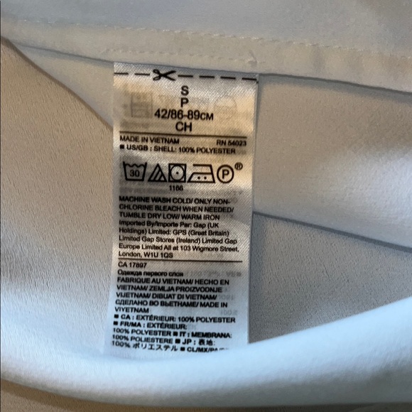 Banana Republic White Off-Shoulder Blouse - Picture 6 of 7